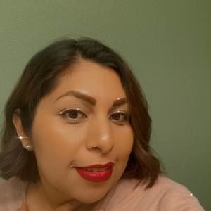 Meet your Posher, Alma